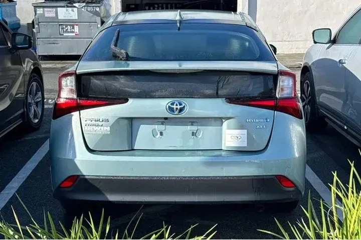 $28991 : Toyota Prius 2022 AWD Nights image 5