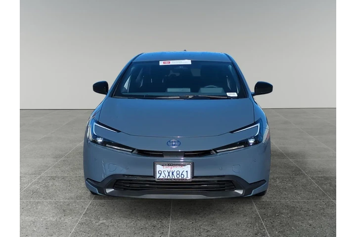 $31995 : Toyota Prius 2025 LE 4dr Hat image 8