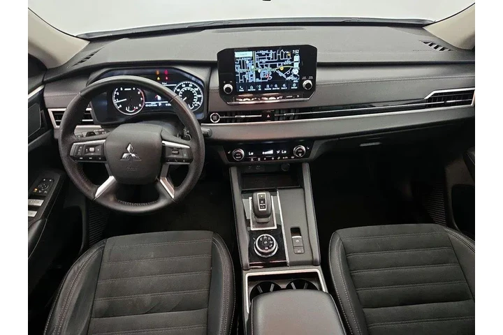 $24998 : Mitsubishi Outlander 2023 AW image 9