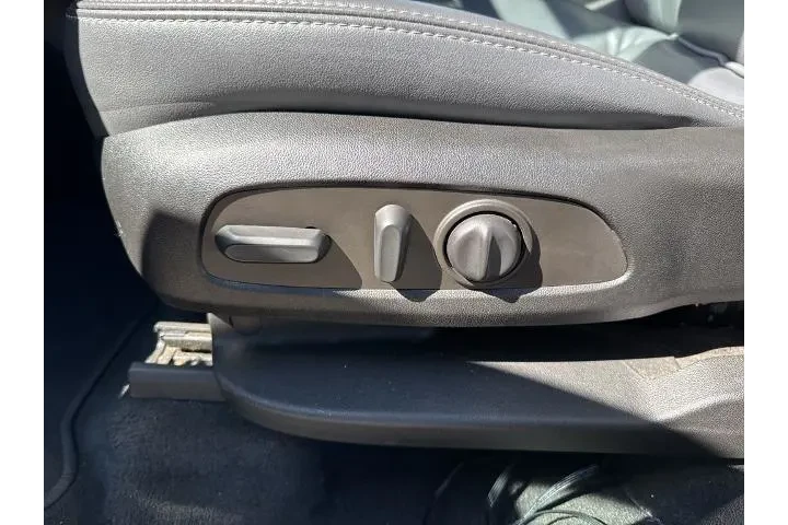 $26500 : Buick Enclave 2022 Essence 4 image 10