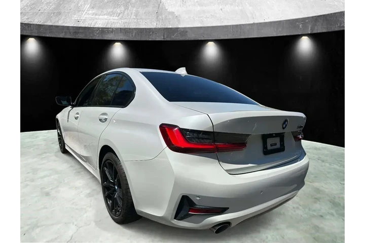 $23985 : BMW 3 Series 2019 AWD 330i x image 4