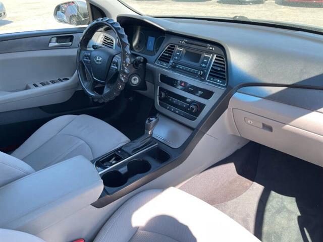 $7900 : 2016 Sonata image 7