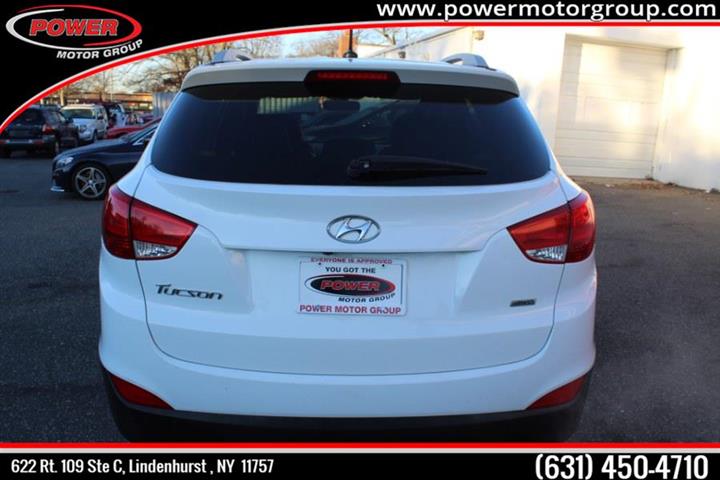 $13288 : Used  Hyundai Tucson AWD 4dr S image 4