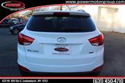$13288 : Used  Hyundai Tucson AWD 4dr S thumbnail