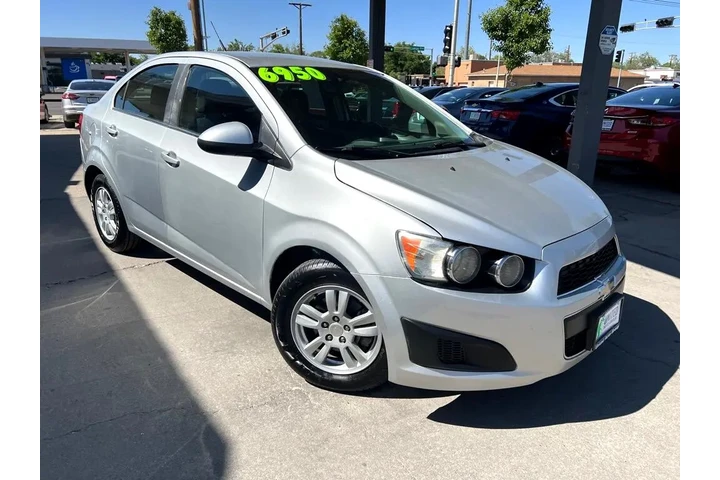 2014 Sonic LT Auto Sedan image 3