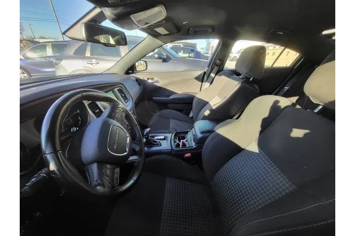 $27234 : Dodge Charger 2023 GT 4dr Se image 10