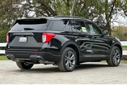 $28083 : Ford Explorer 2022 XLT 4dr S thumbnail