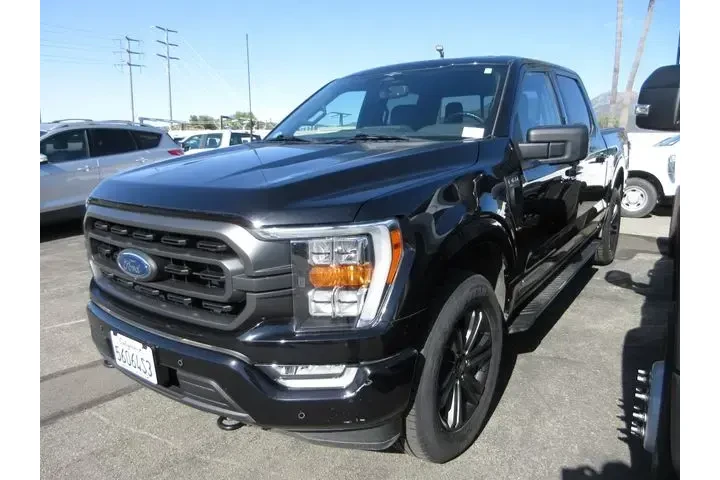 $39999 : Ford F-150 2023 4x4 XLT 4dr image 1
