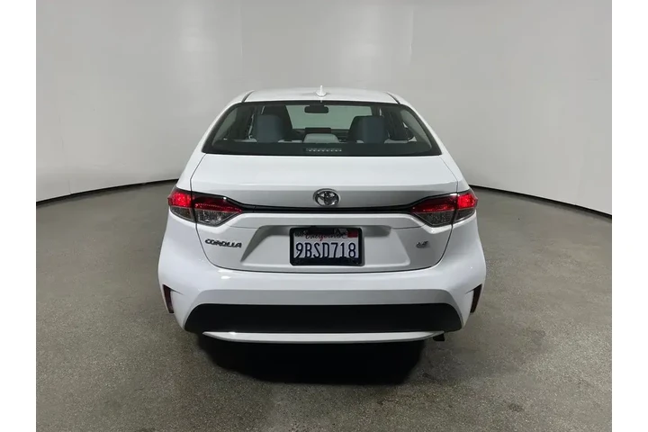 $22995 : Toyota Corolla 2022 LE 4dr S image 4
