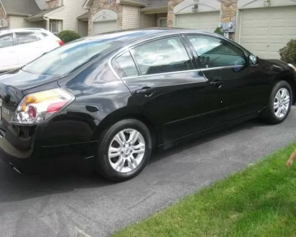 $2800 : 2011 Nissan Altima S image 3