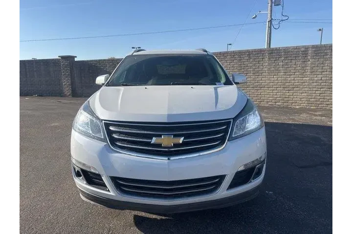 $11982 : Chevrolet Traverse 2017 LT 4 image 2