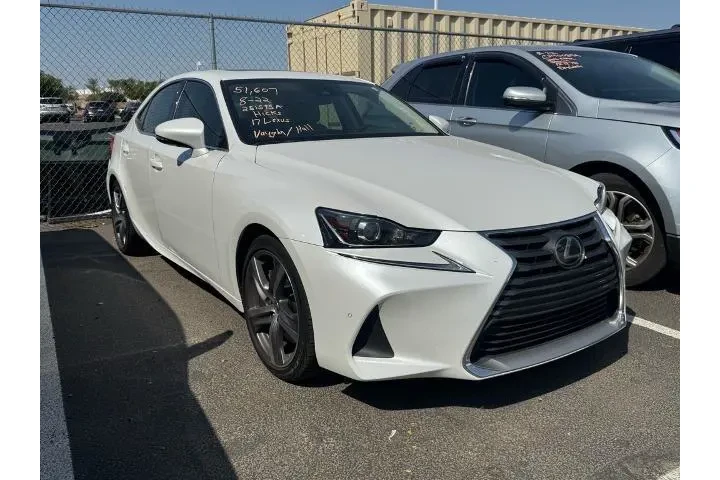 $25524 : Lexus IS 200t 2017 4dr Sedan image 1