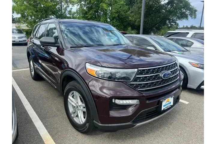 $35988 : Ford Explorer 2023 AWD XLT 4 image 4