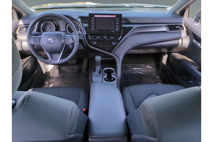 $32542 : Toyota Camry 2024 LE 4dr Sed image 10