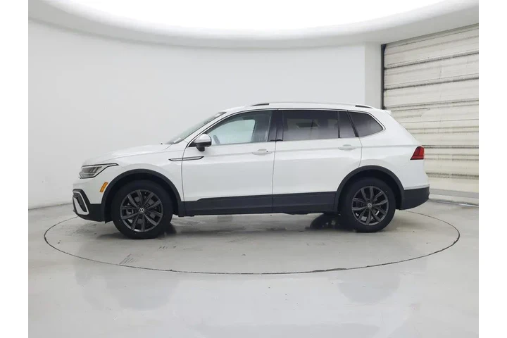$22998 : Volkswagen Tiguan 2023 SE 4d image 3