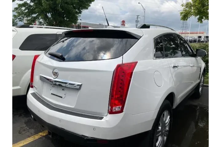 $9550 : 2011 SRX Luxury Collection image 5