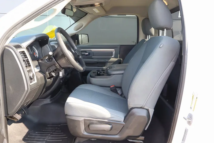 $17488 : 2018 1500 Tradesman image 7