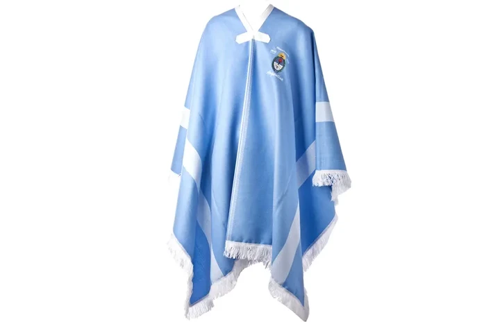 $400000 : Ponchos y tejidos Calamaco. image 1