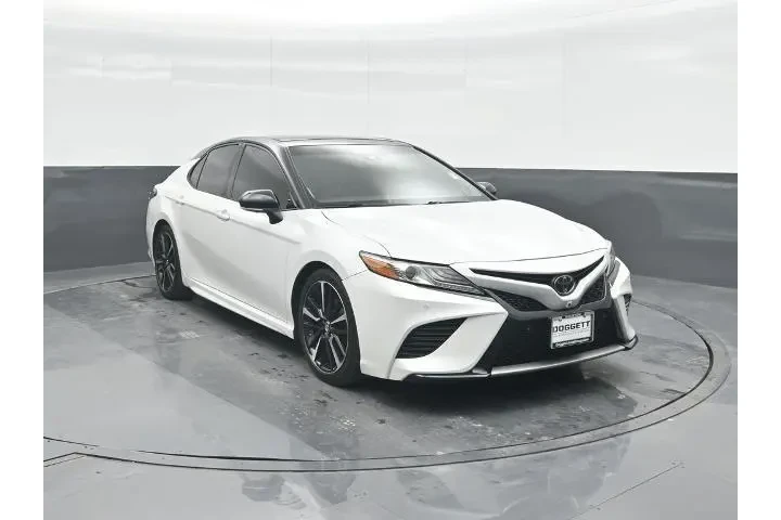 $20998 : Toyota Camry 2018 XLE V6 4dr image 8