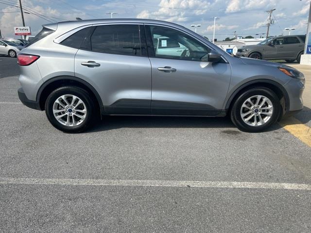 $18998 : PRE-OWNED 2021 FORD ESCAPE SE image 6