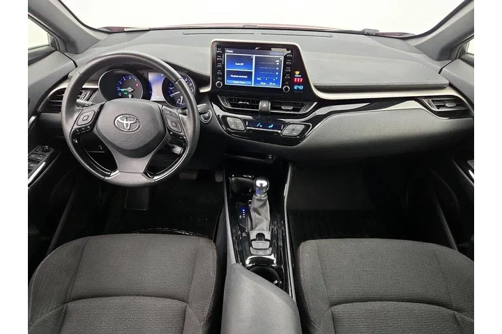 $20998 : Toyota C-HR 2019 XLE 4dr Cro image 9
