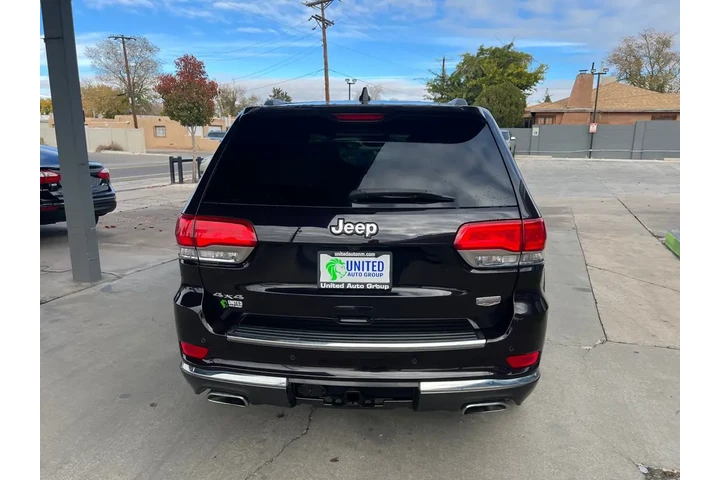 2020 Grand Cherokee Summit 4WD image 6