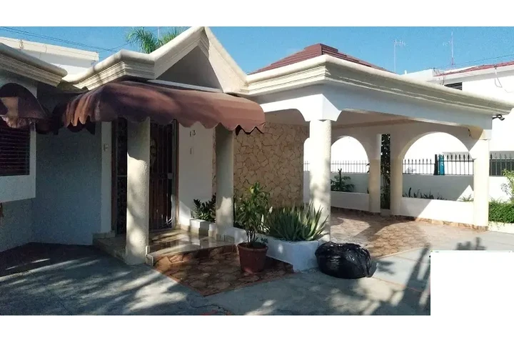 $1 : Alquiler de esta casa Stg R.D image 1