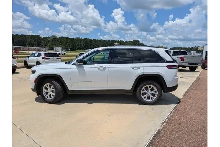 $33995 : Jeep Grand Cherokee 2024 4x2 image 5