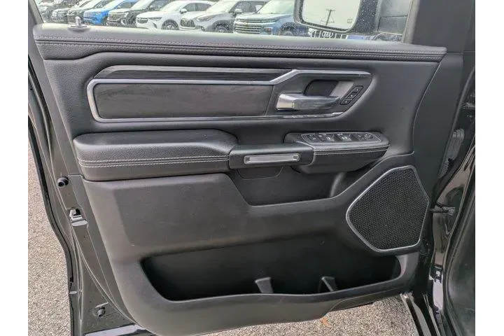 $32995 : Ram 1500 2024 4x2 Laramie 4d image 10