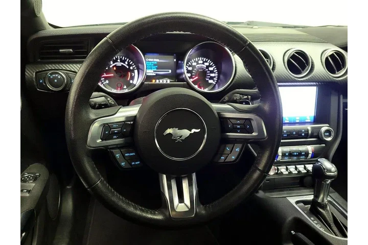 $27998 : Ford Mustang 2021 EcoBoost 2 image 10