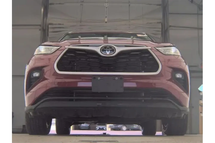 $36699 : Toyota Highlander 2023 AWD L image 4