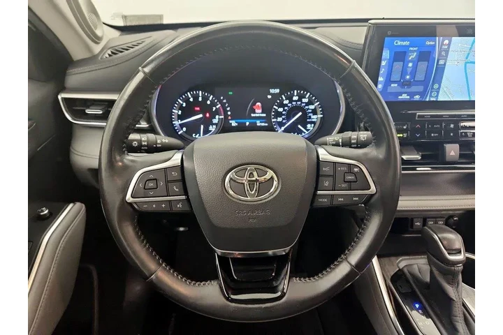 $25998 : Toyota Highlander 2020 Plati image 10