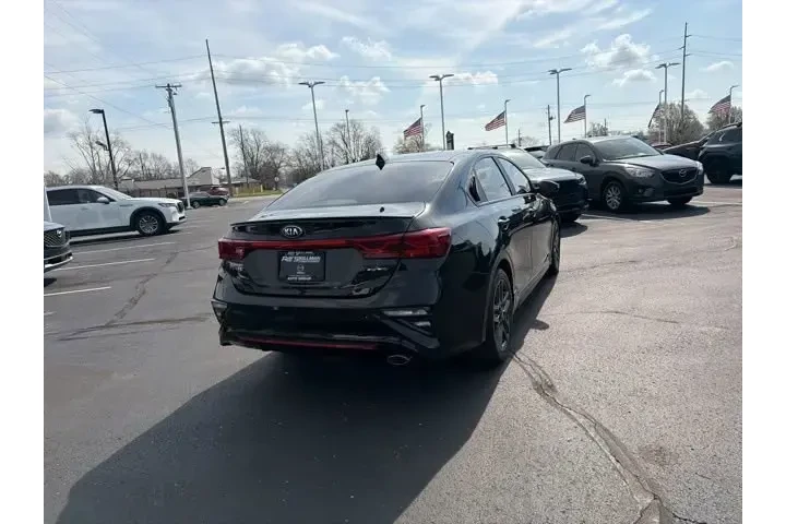 $17980 : Kia Forte 2020 GT Line 4dr S image 9