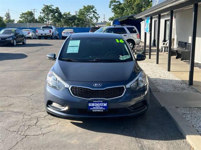 $8750 : 2016 Forte LX image 3