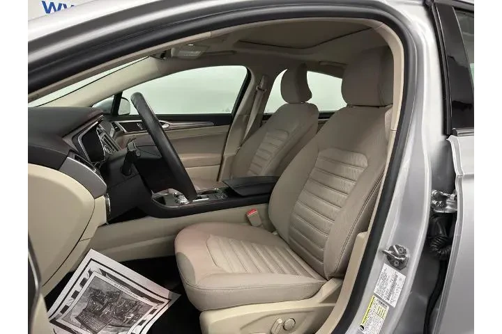 $15285 : Ford Fusion Hybrid 2019 SE 4 image 8