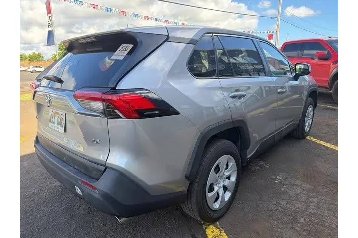 $29995 : Toyota RAV4 2024 LE 4dr SUV image 5