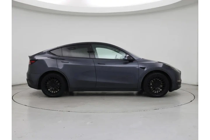$27998 : Tesla Model Y 2021 AWD Long image 7