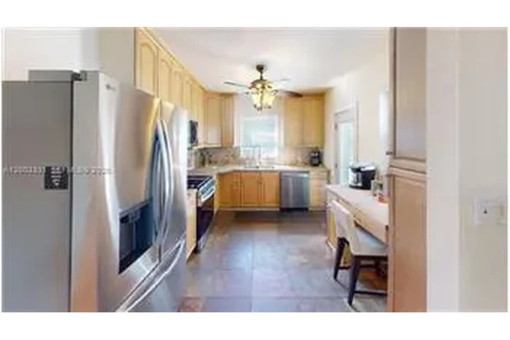 $4500 : Rental property with 3 bedro image 7