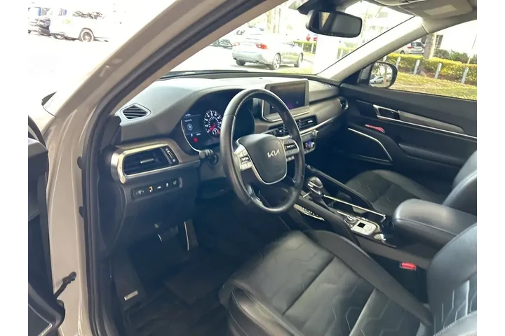 $31101 : Kia Telluride 2022 AWD SX 4d image 6