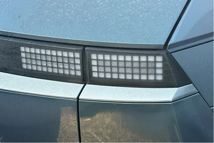 $23990 : Hyundai IONIQ 5 2024 SEL 4dr image 6