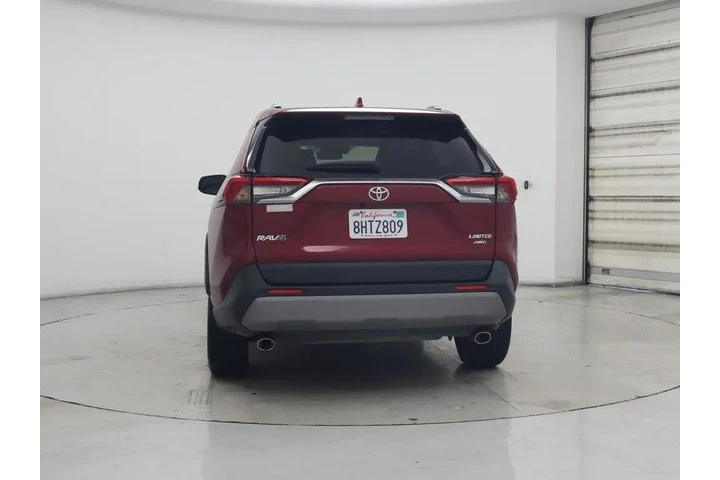 $28998 : Toyota RAV4 2019 AWD Limited image 6