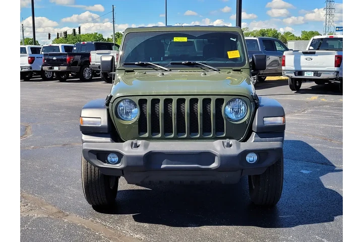 $26476 : Jeep Wrangler 2021 4x4 Sport image 9