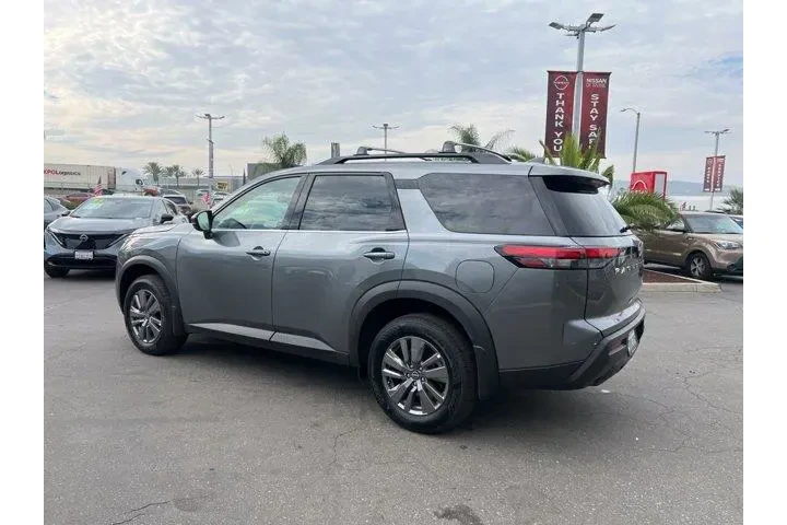 $32981 : Nissan Pathfinder 2025 SV 4d image 5