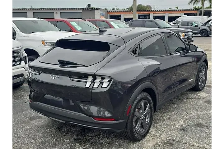 $18990 : Ford Mustang Mach-E 2021 AWD image 3