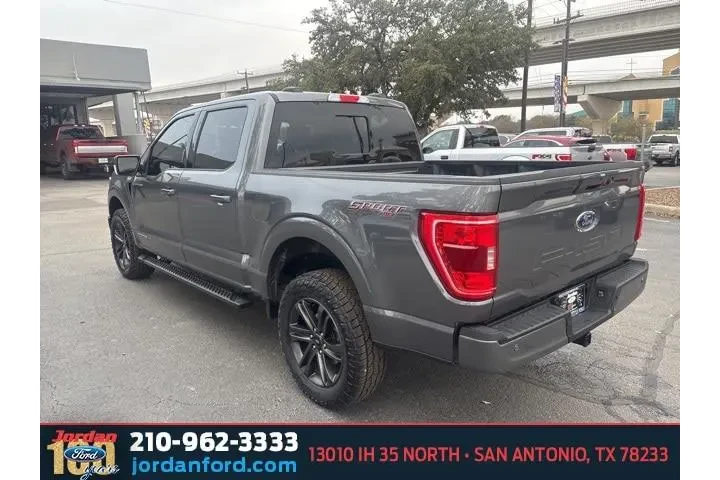 $38166 : Ford F-150 2022 4x4 XLT 4dr image 7