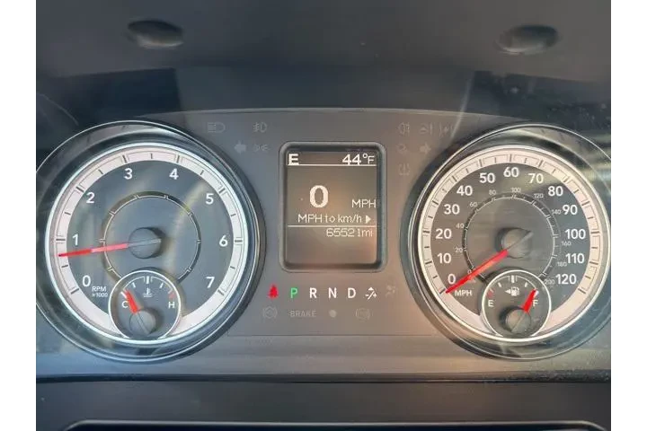 $22965 : Ram 1500 Classic 2019 4x4 SL image 7