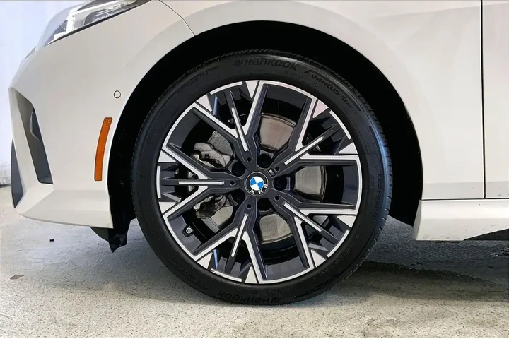 $34591 : BMW 2 Series 2025 AWD 228 xD image 8