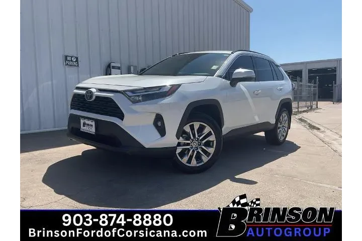 $36990 : Toyota RAV4 2024 XLE Premium image 1