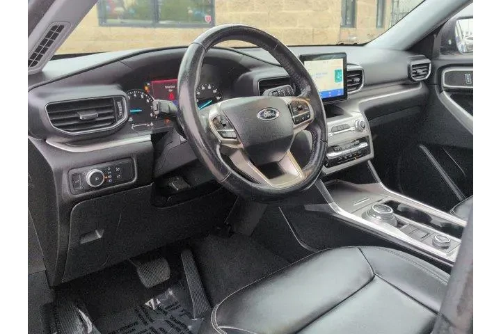 $25555 : Ford Explorer 2022 AWD XLT 4 image 10