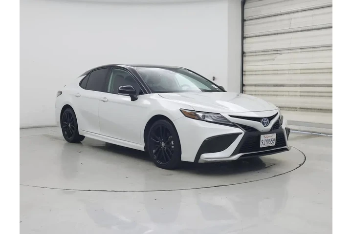 $34998 : Toyota Camry Hybrid 2024 XSE image 1